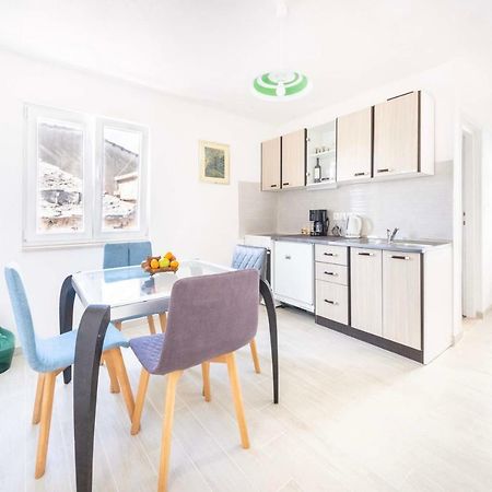 Apartmani Ada 1 Povlja  Zewnętrze zdjęcie